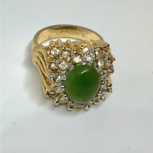 Gold Jade Ring 8 KT HGE Vintage 6 Cocktail